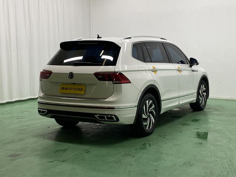Volkswagen Tiguan L 2024