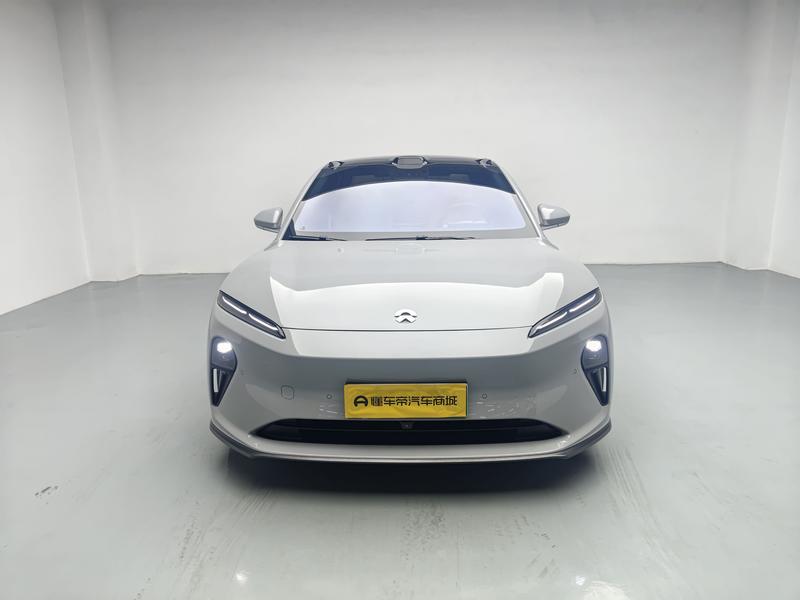 NIO NIO ET5 2024