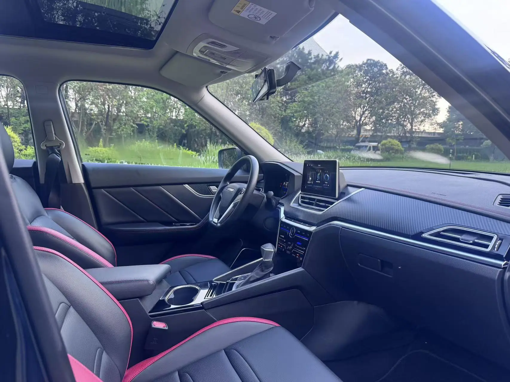 Venucia Qichen T60 1.6L CVT Zhixing Edition Country VI