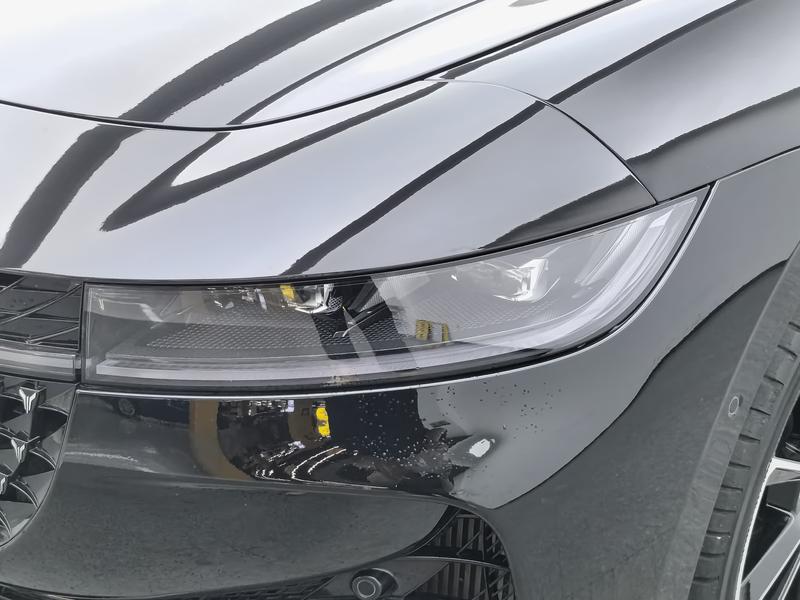Voyah Lantu Chasing Light PHEV 2024