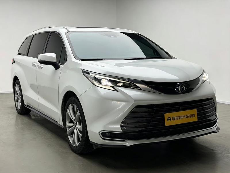 Toyota Sienna 2023