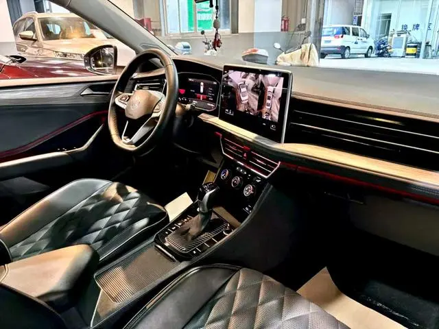 Volkswagen Sagitar 300TSI DSG Beyond Edition