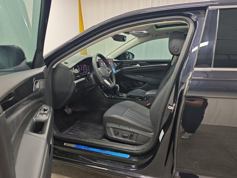 Volkswagen Passat 2025