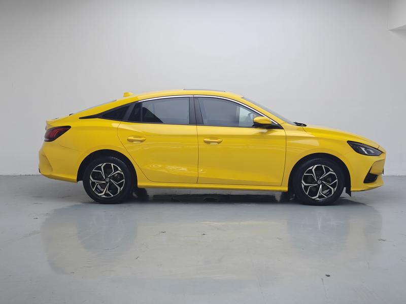 MG MG5 2021