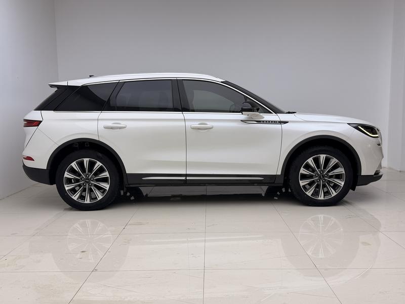 Lincoln adventurer 2022