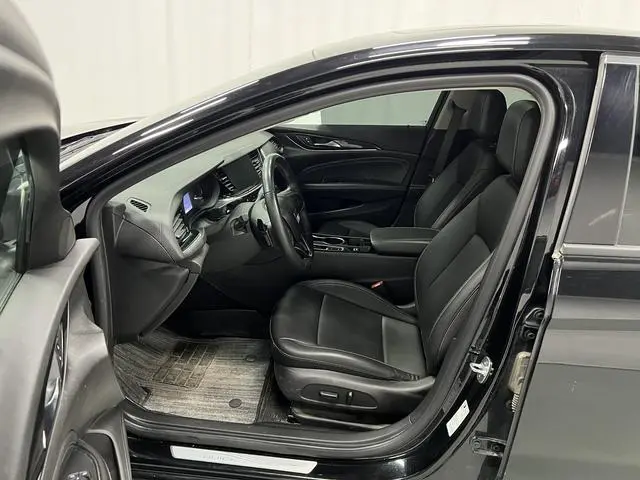 Buick Regal 25T Premium Edition