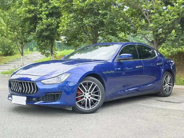 Maserati Ghibli 3.0T 350Hp Standard Edition