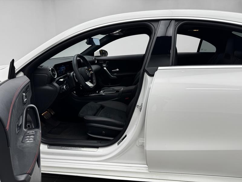 Mercedes-Benz Mercedes Benz CLA (imported) 2024
