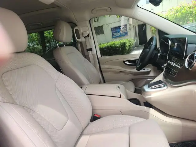 Mercedes-Benz Mercedes-Benz V-class V 260 L Long wheelbase Deluxe Edition