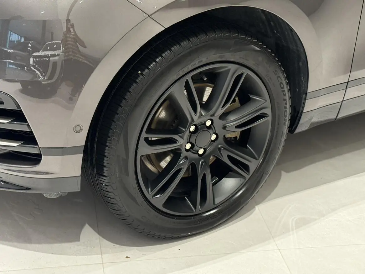Land Rover Range Rover Star Pulse 250PS Yijin Collector's Edition