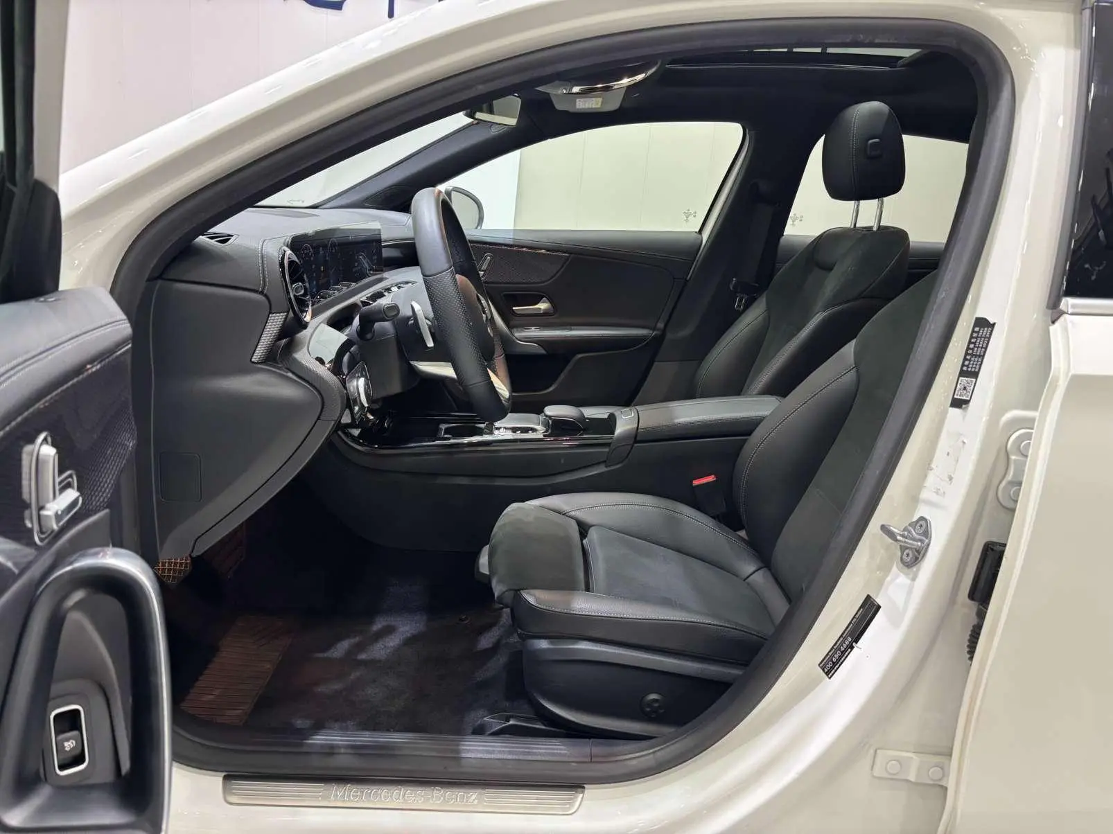 Mercedes-Benz Mercedes-Benz A-class A 200 L sports sedan