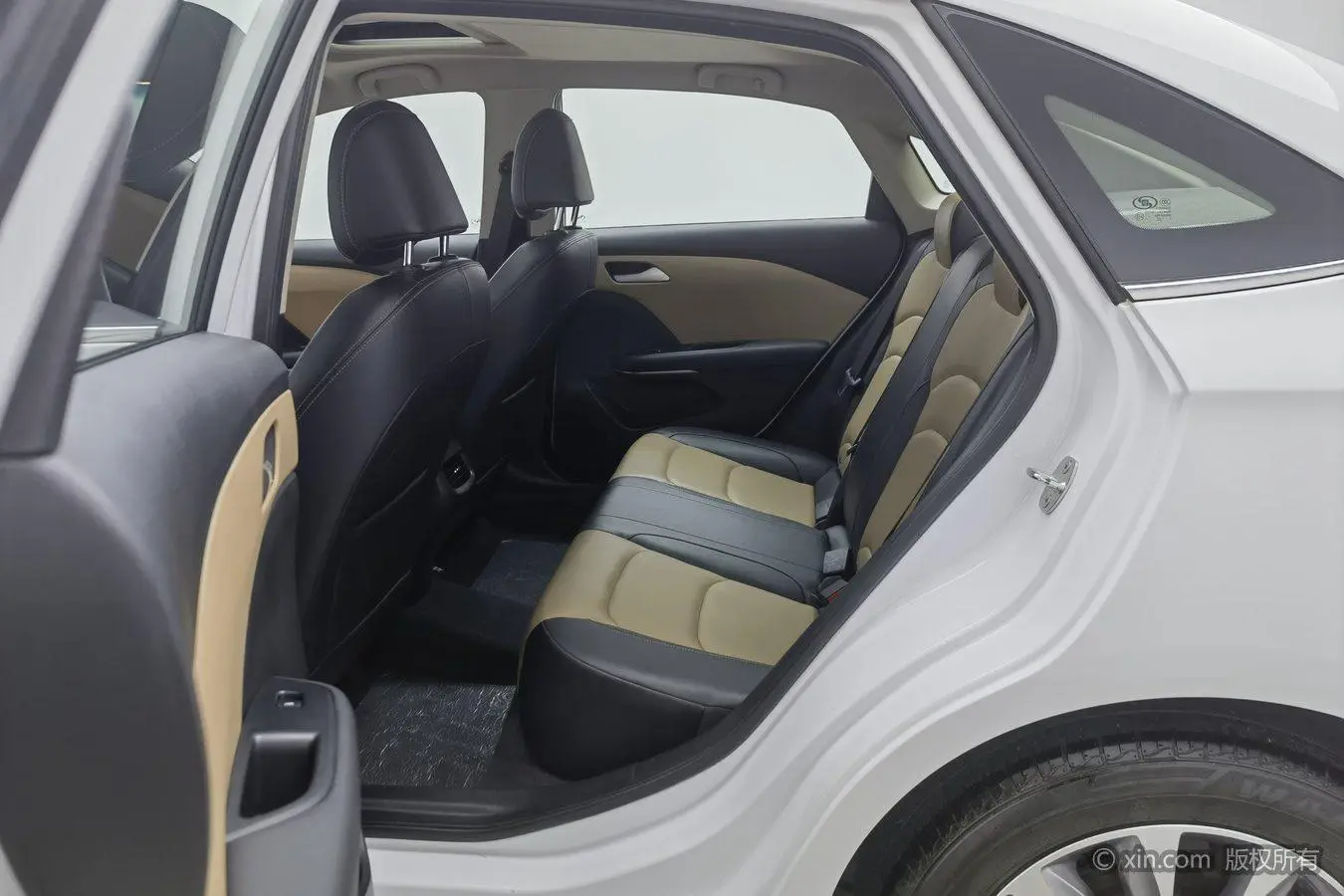 Chevrolet Cruze 320 Automatic Yuechang Version