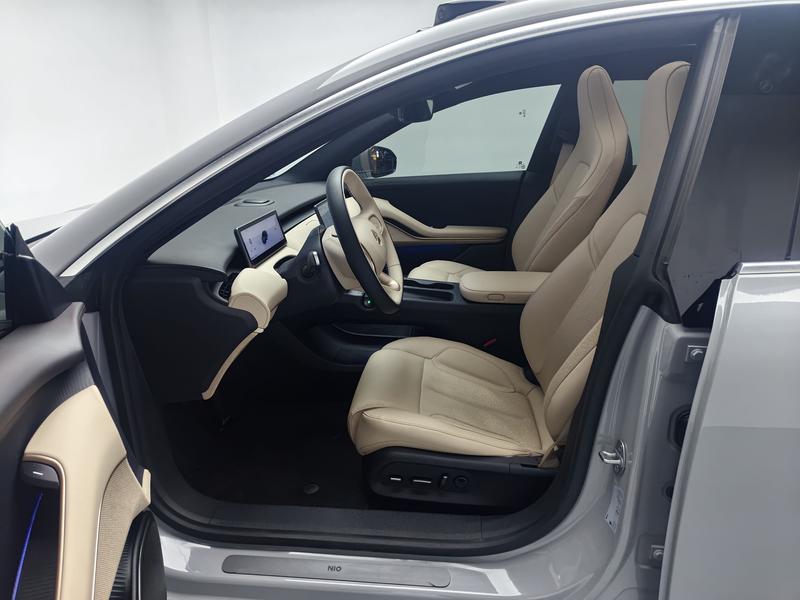 NIO NIO ET5 2024