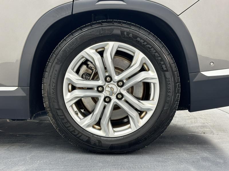 NIO NIO ES8 2020