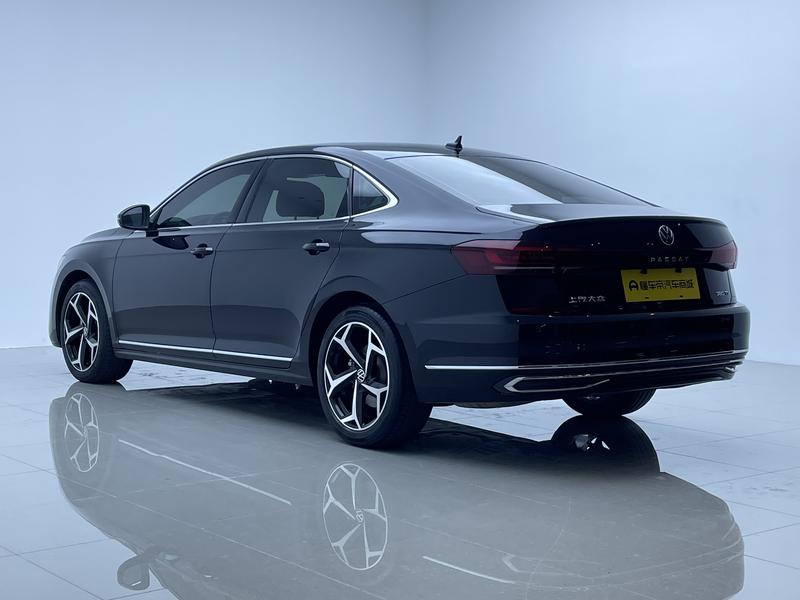 Volkswagen Passat 2024