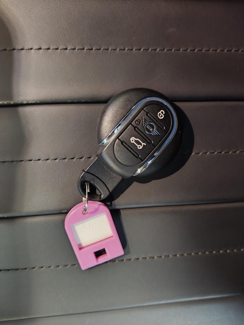 MINI MINI 2023