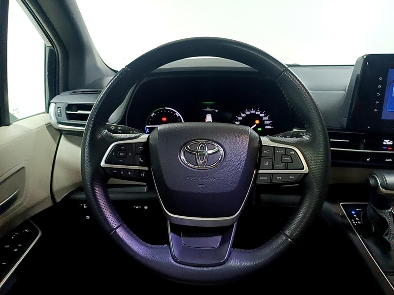 Toyota Sienna 2023
