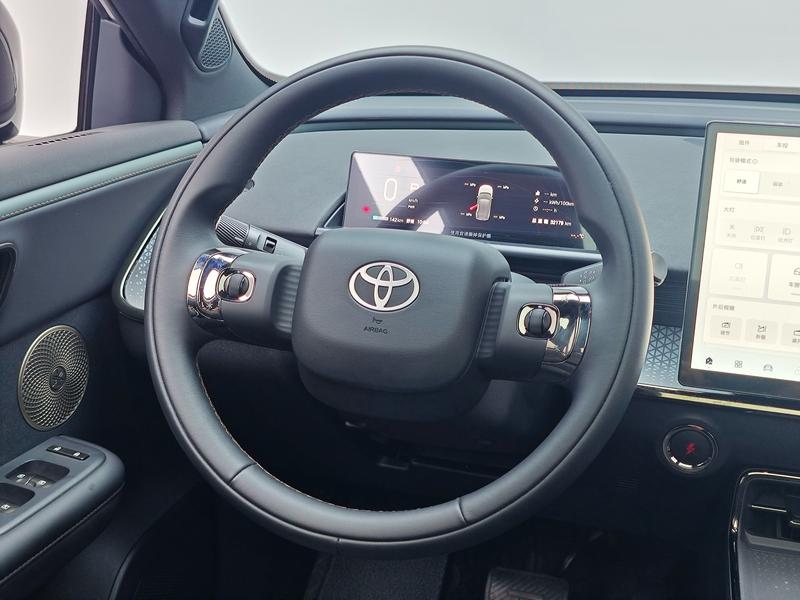 Toyota Platinum Smart 3X 2025