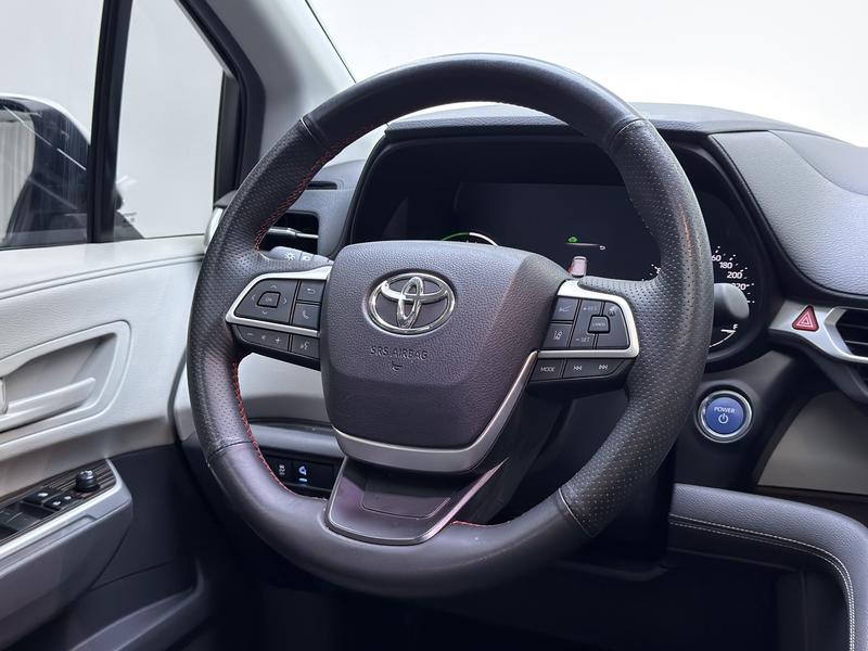 Toyota Gravia 2023