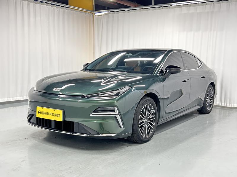 Geely Galaxy Galaxy Star Shine 8 PHEV 2025