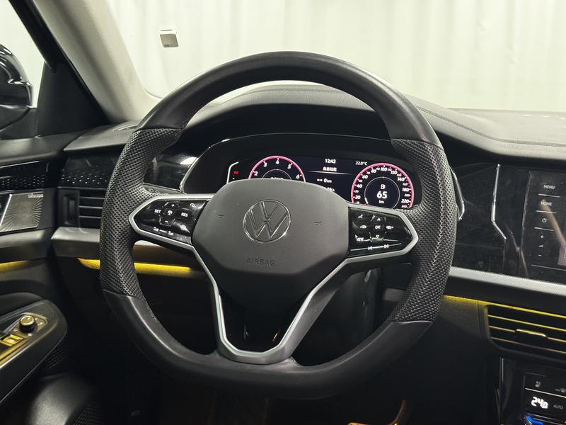 Volkswagen Passat 2024