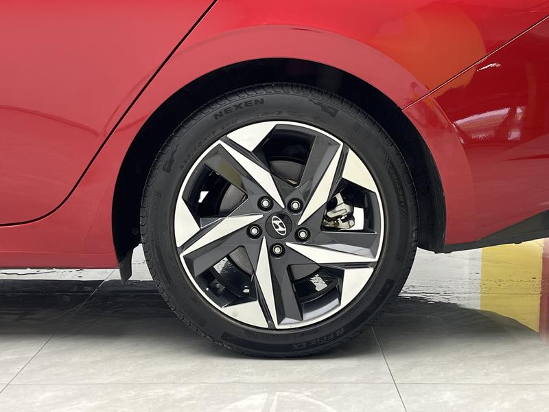 Hyundai Elantra 2021