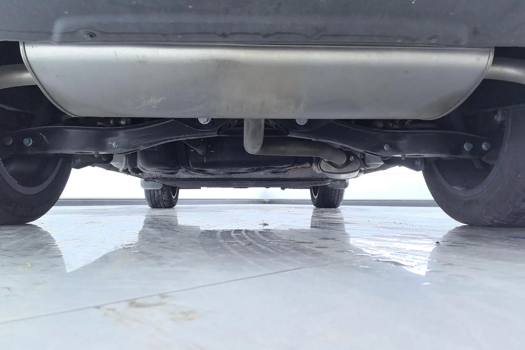 Dongfeng Fengshen Fengshen L7 PHEV 205 Plus