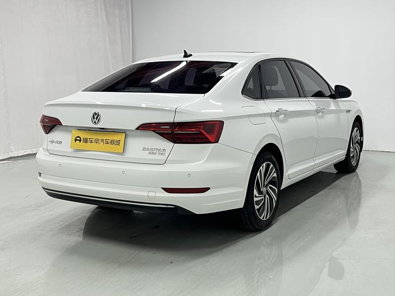 Volkswagen Sagitar 2021