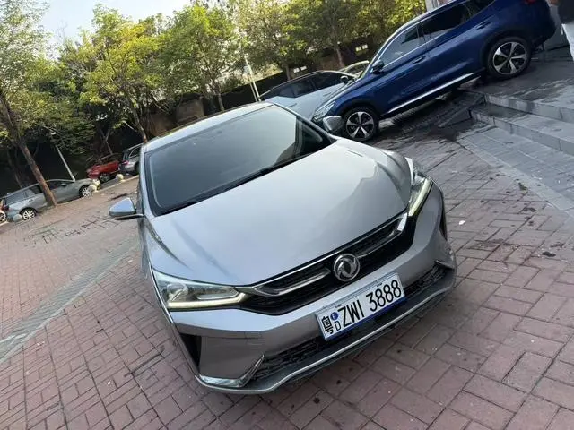 Dongfeng Fengshen Yi Hyun 230T automatic cool version