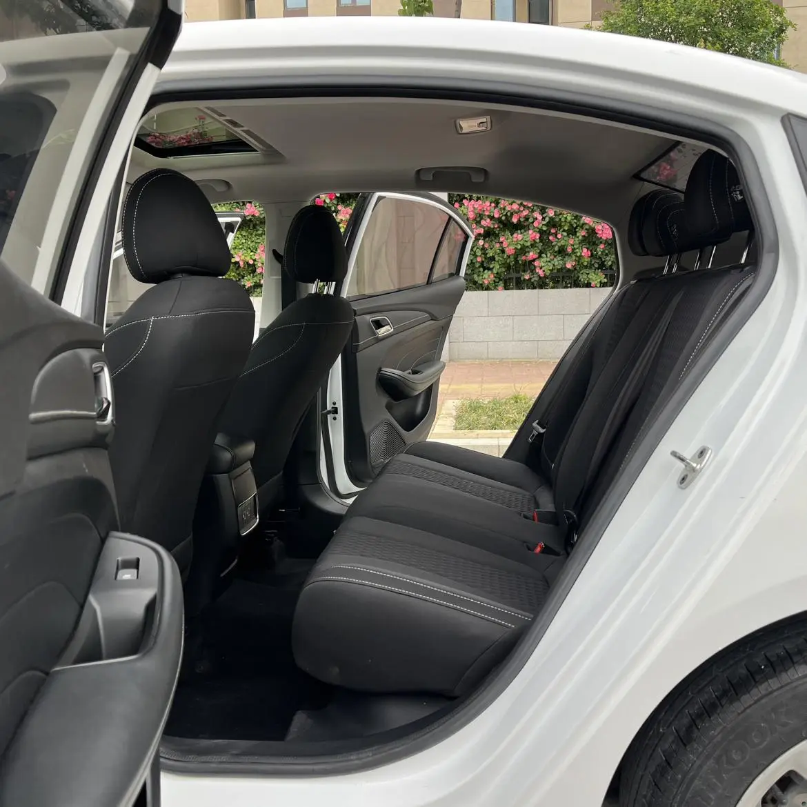Roewe Roewe i5 1.5L automatic 4G Interconnection Linghao Version
