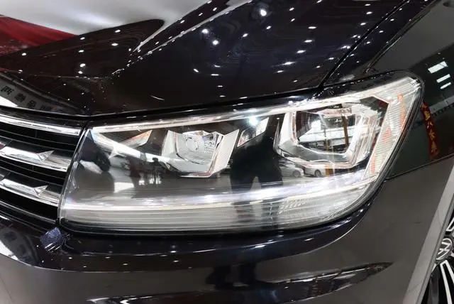 Volkswagen Tiguan L 330TSI automatic two-wheel drive comfort edition