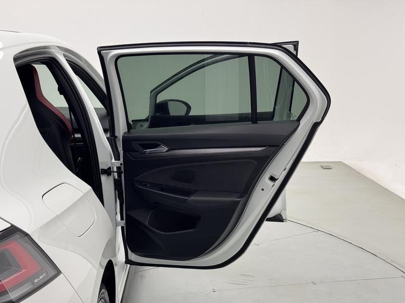 Volkswagen Golf GTI 2025