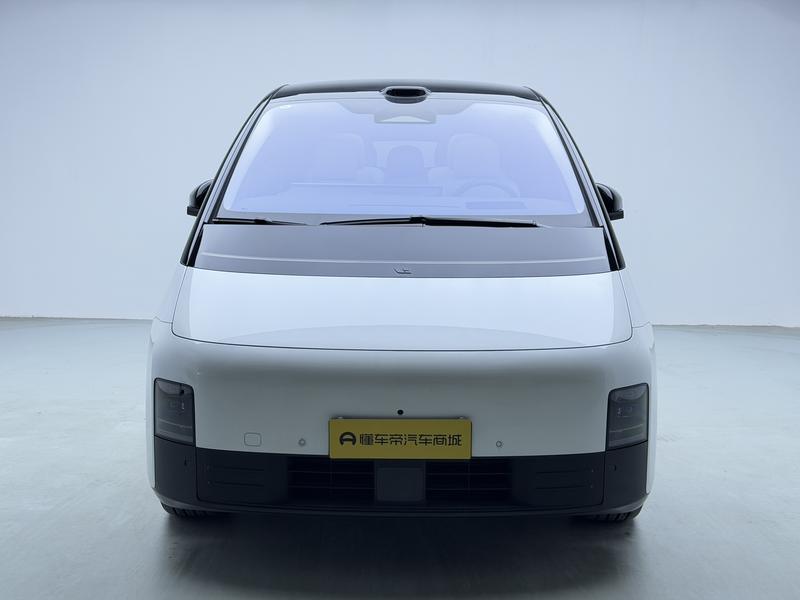 Li Auto Ideal MEGA 2025