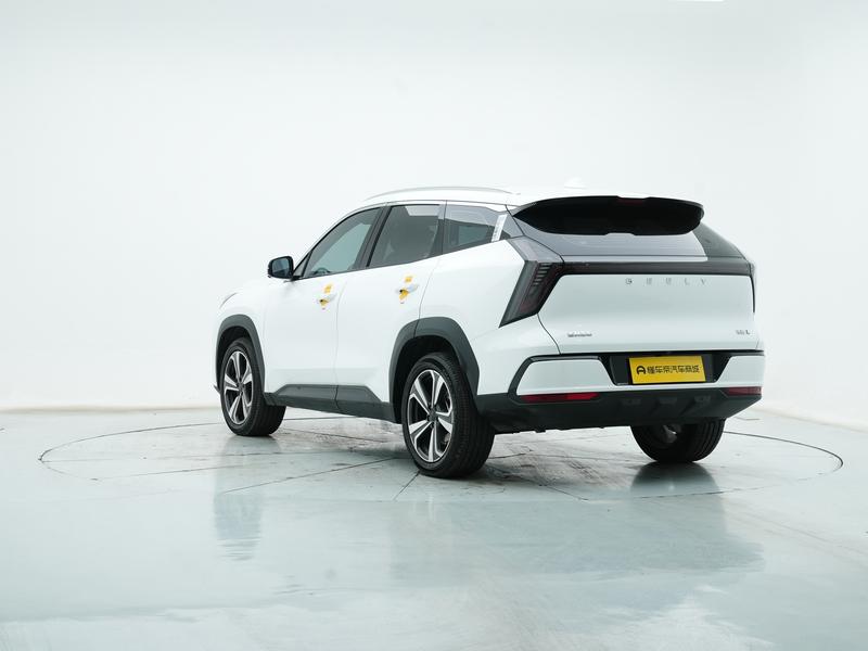 Geely Boyue L 2025