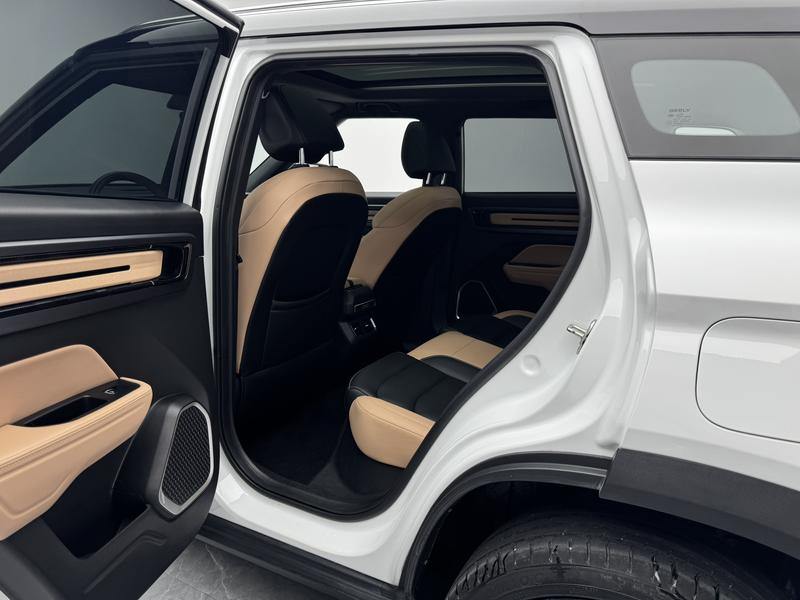Geely Geely ICON 2023