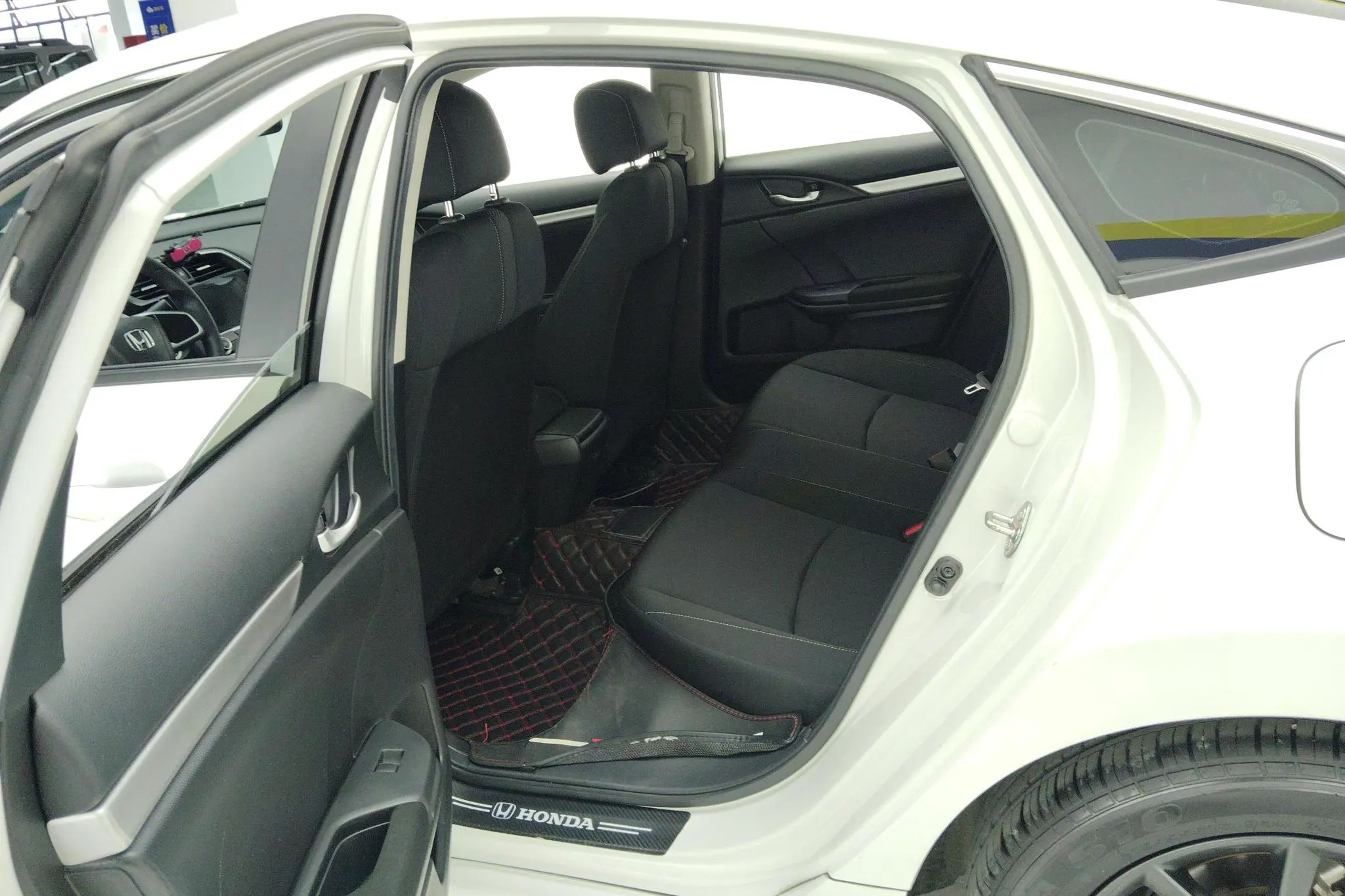 Honda Civic 220TURBO CVT Dynamic Version Country VI