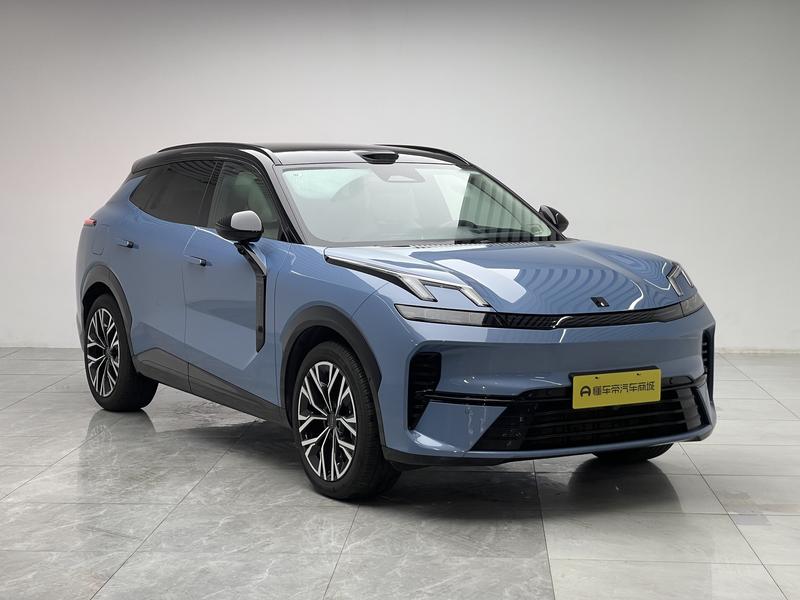 Lynk & Co Lynk&Co 08 EM-P 2026