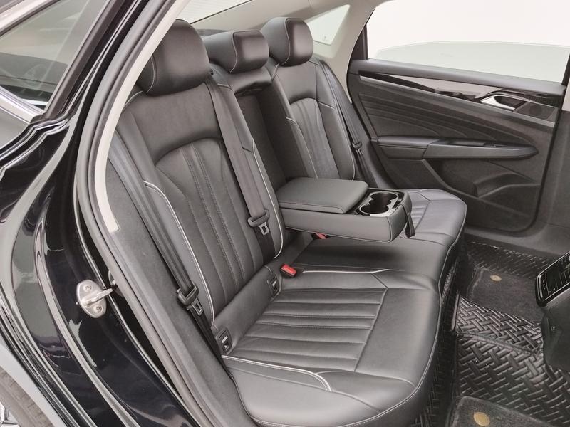 Volkswagen Passat 2023