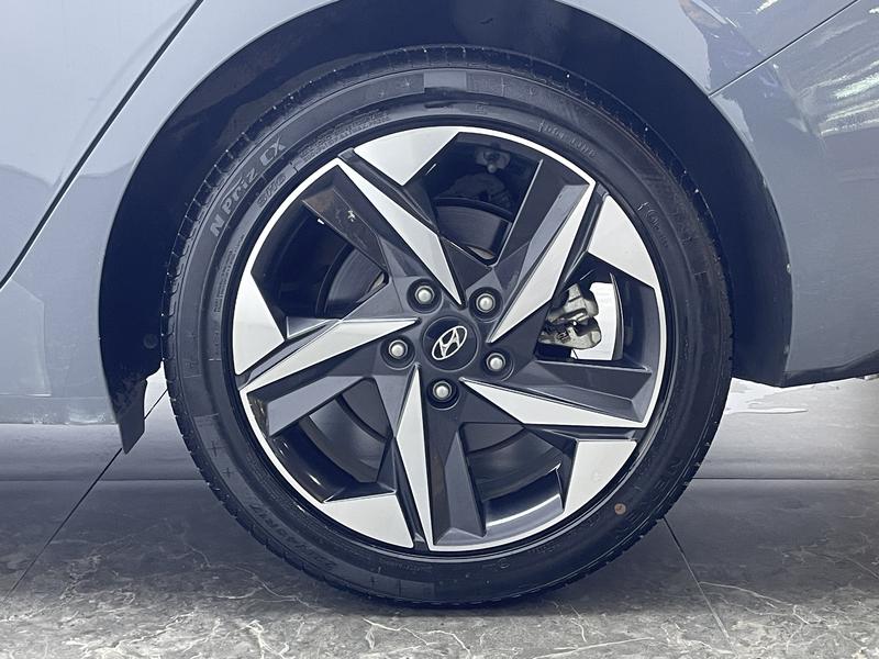 Hyundai Elantra 2021