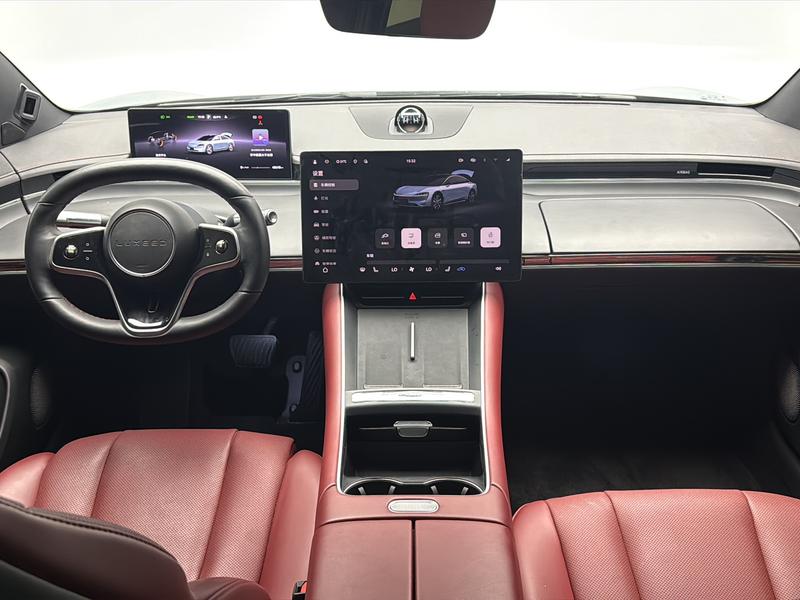 Luxeed Zhijie S7 2024