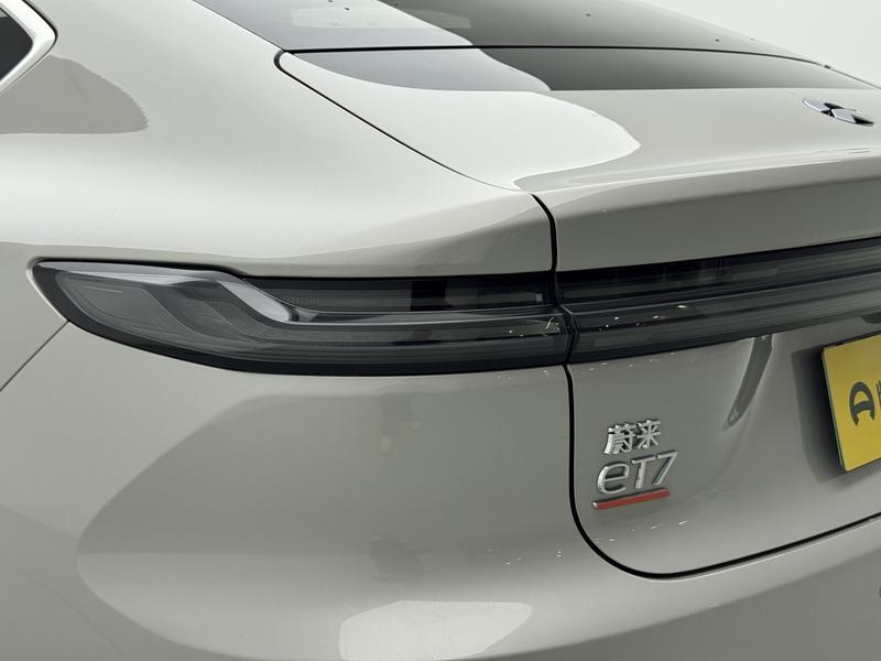 NIO NIO ET7 2021