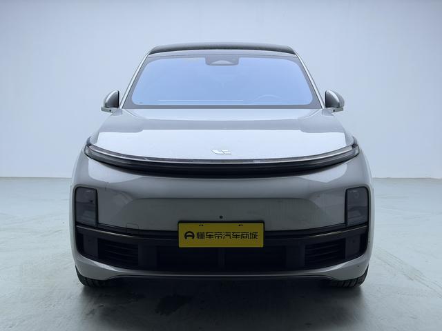 Li Auto Ideal L8 2023