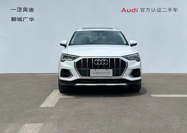 Audi Audi Q3 35 TFSI fashion and elegant