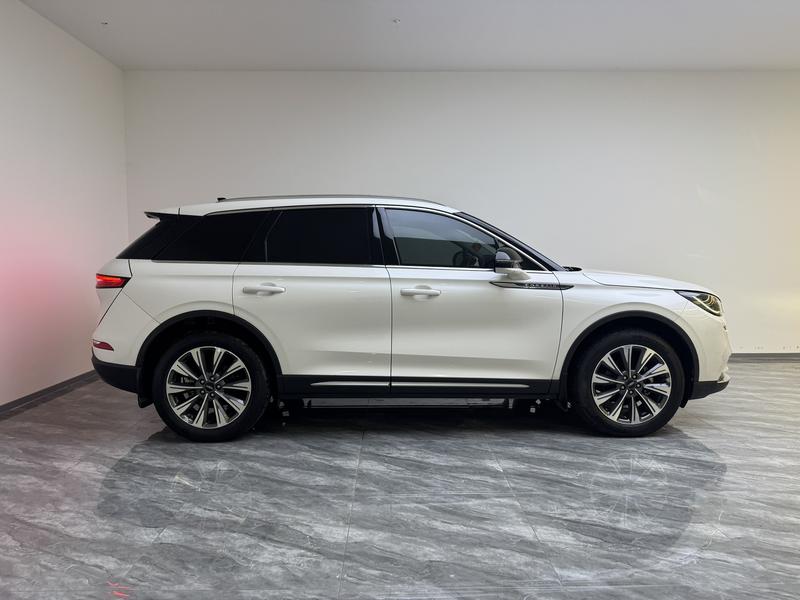 Lincoln adventurer 2022