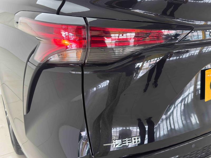 Toyota Gravia 2023