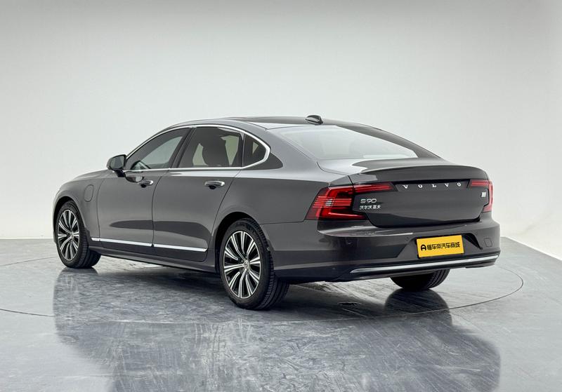 Volvo Volvo S90 PHEV 2022