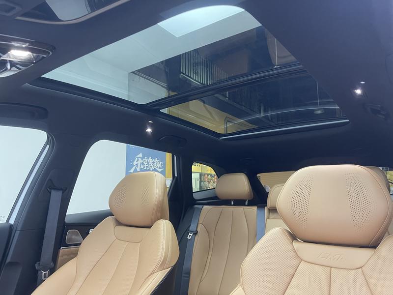 Geely Boyue L 2025