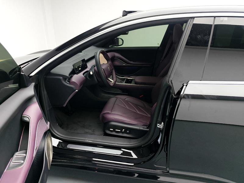 NIO NIO ET5 Touring 2025