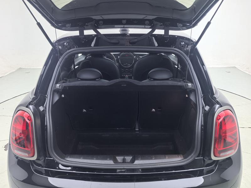 MINI MINI 2023