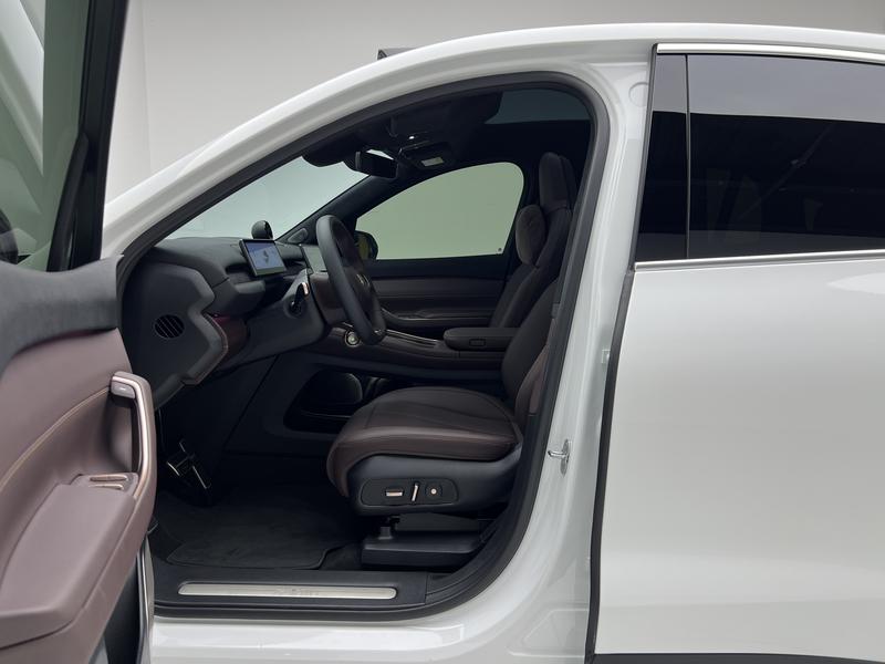 NIO NIO EC7 2024